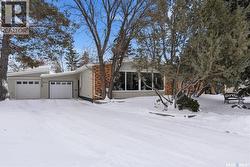 257 Campion CRESCENT  Saskatoon, SK S7H 3T8