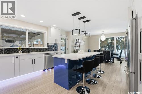 257 Campion Crescent, Saskatoon, SK - Indoor Photo Showing Kitchen With Stainless Steel Kitchen With Upgraded Kitchen