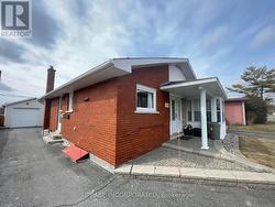 UNIT B - 704 CLAUDE STREET  Ottawa, ON K1K 2S2