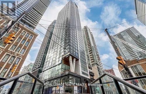504 - 357 KING STREET W  Toronto, ON M5V 0S7