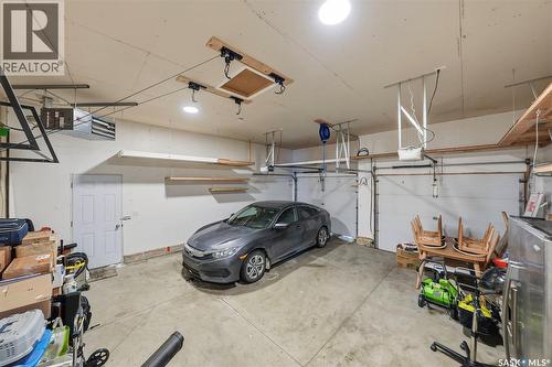 723 Sutter Crescent, Saskatoon, SK - Indoor Photo Showing Garage