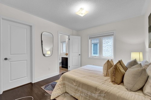 58 Orangeblossom Trail, Brampton, ON - Indoor Photo Showing Bedroom