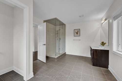 58 Orangeblossom Trail, Brampton, ON - Indoor Photo Showing Other Room