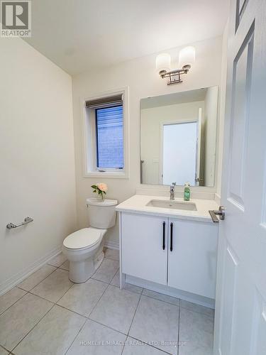 18 Brewis Street, Brant, ON - Indoor Photo Showing Bathroom