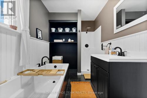 186 Mud Lake Road, Pembroke, ON - Indoor Photo Showing Bathroom