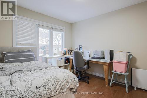 51 - 43 Capulet Walk, London North (North M), ON - Indoor Photo Showing Bedroom