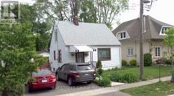 103 UNO DRIVE  Toronto, ON M8Z 3P2