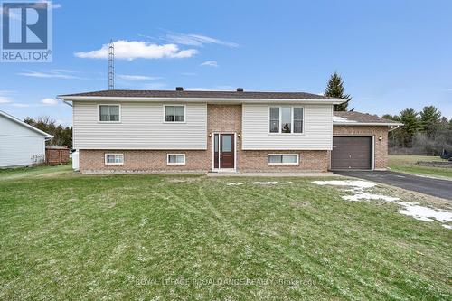 4018 Glen Smail Road, Augusta, ON - Outdoor
