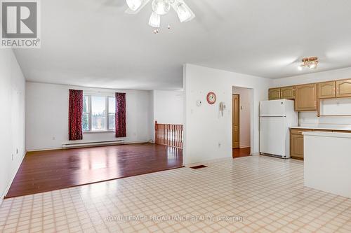 4018 Glen Smail Road, Augusta, ON - Indoor Photo Showing Kitchen