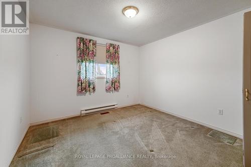 4018 Glen Smail Road, Augusta, ON - Indoor Photo Showing Other Room