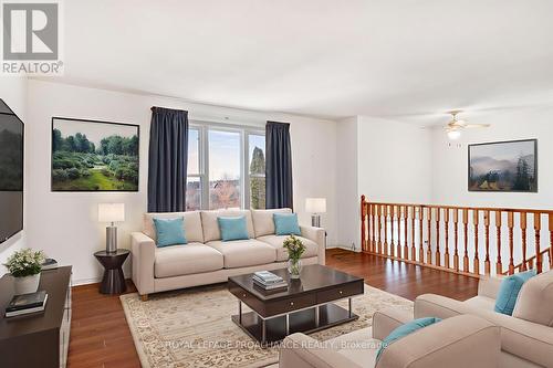 4018 Glen Smail Road, Augusta, ON - Indoor Photo Showing Living Room