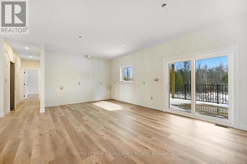 6229 Foster Hall Road, Elizabethtown-Kitley, ON - Indoor Photo Showing Other Room