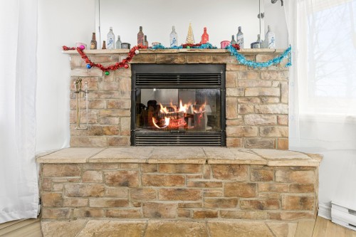 Autre - 1726 Ch. De La Baie-Du-Lac, Saint-Sauveur, QC - Indoor With Fireplace