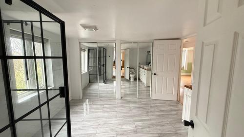 Bathroom - 1370 Ch. Du Lac-St-Louis, Léry, QC - Indoor Photo Showing Other Room