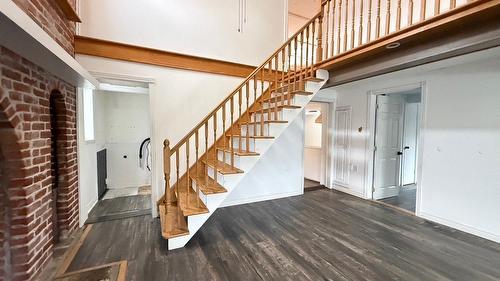 Living room - 1370 Ch. Du Lac-St-Louis, Léry, QC - Indoor Photo Showing Other Room