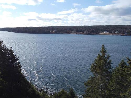 12736 Hwy 316, Goldboro, NS 