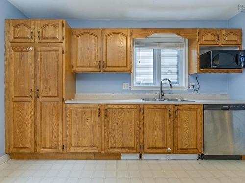 13 Fred Keyes Court, Bedford, NS 