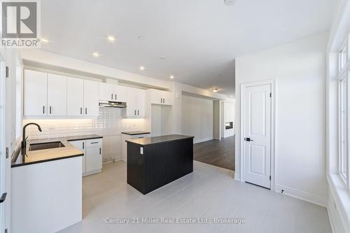 Photo for reference. Actual finishes may differ. - 48 - 2140 Trafalgar Road, Oakville (Ro River Oaks), ON - Indoor Photo Showing Kitchen