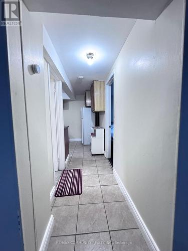 Bsmt - 10 Oakridge Drive, Toronto, ON - Indoor Photo Showing Other Room