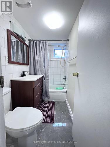 Bsmt - 10 Oakridge Drive, Toronto, ON - Indoor Photo Showing Bathroom