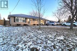 200 CENTENNIAL AVENUE  Central Elgin, ON N5R 5B2