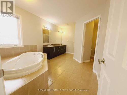 248 Huntsville Drive, Ottawa, ON - Indoor Photo Showing Bathroom