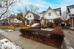 338 DARLING STREET  Brantford, ON N3S 3Y3