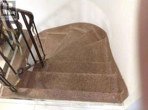 1 St James Place, Hamilton, ON - Indoor Photo Showing Other Room