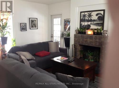 1 St James Place, Hamilton, ON - Indoor Photo Showing Living Room With Fireplace
