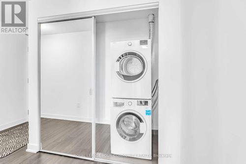 417 - 50 O'Neil Road, Toronto, ON - Indoor Photo Showing Laundry Room