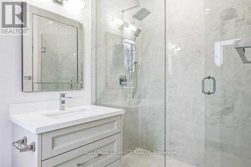 391 Rosebank Road, Pickering, ON - Indoor Photo Showing Bathroom