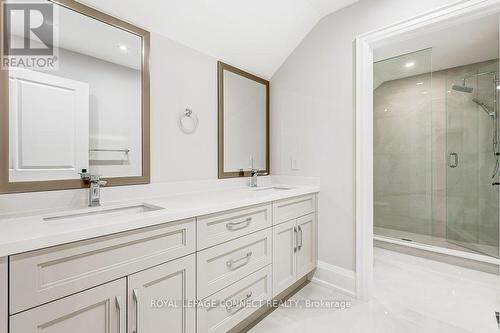 391 Rosebank Road, Pickering, ON - Indoor Photo Showing Bathroom