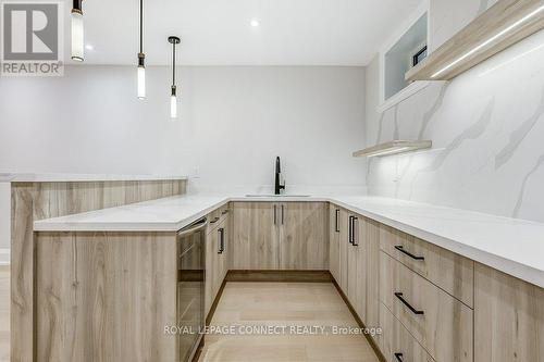 391 Rosebank Road, Pickering, ON - Indoor Photo Showing Kitchen
