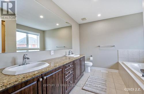 5384 Valhalla Crescent, Mississauga, ON - Indoor Photo Showing Bathroom