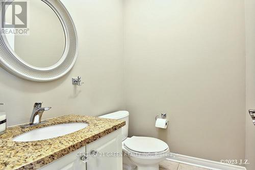 5384 Valhalla Crescent, Mississauga, ON - Indoor Photo Showing Bathroom