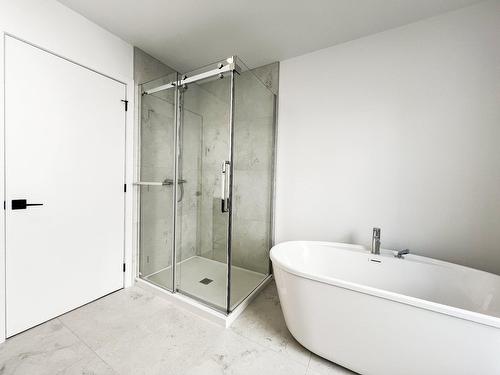 Salle de bains - 60 Rue Gélinas, Saint-Boniface, QC - Indoor Photo Showing Bathroom