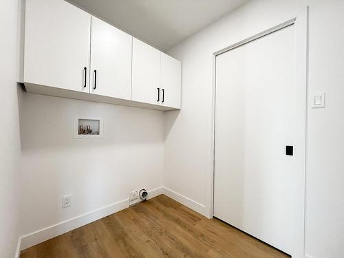 Laundry room - 60 Rue Gélinas, Saint-Boniface, QC - Indoor Photo Showing Other Room