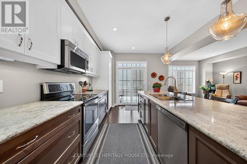 7 - 80 Willow Street, Brant, ON - Indoor Photo Showing Kitchen With Upgraded Kitchen