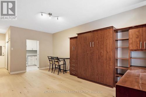 104 - 475 Laurier Avenue W, Ottawa, ON - Indoor