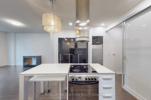 G07-38 Dan Leckie Way, Toronto, ON - Indoor