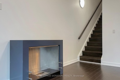 G07-38 Dan Leckie Way, Toronto, ON - Indoor Photo Showing Other Room