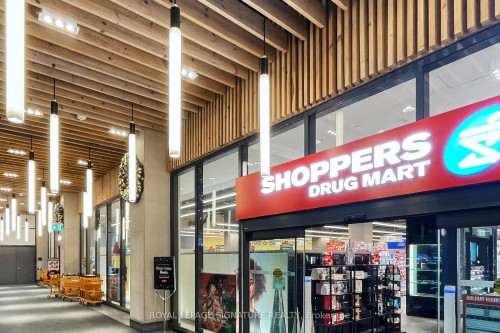 G07-38 Dan Leckie Way, Toronto, ON - Indoor Photo Showing Other Room