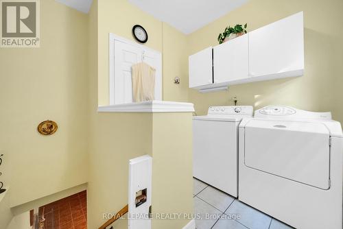 6323 Lisgar Drive, Mississauga, ON - Indoor Photo Showing Laundry Room