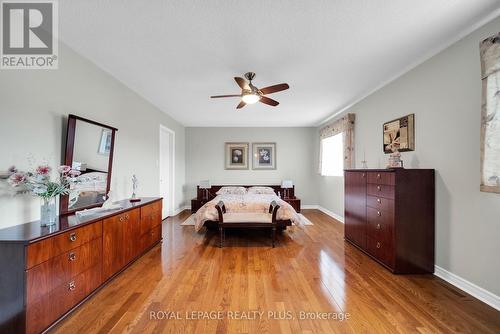 6323 Lisgar Drive, Mississauga, ON - Indoor Photo Showing Bedroom