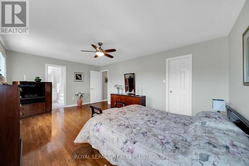6323 Lisgar Drive, Mississauga, ON - Indoor Photo Showing Bedroom