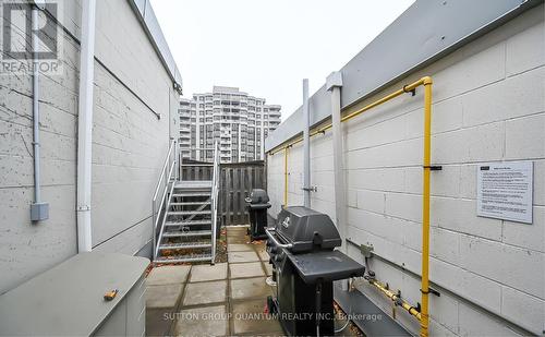 307 - 66 Bay Street S, Hamilton, ON -  With Exterior