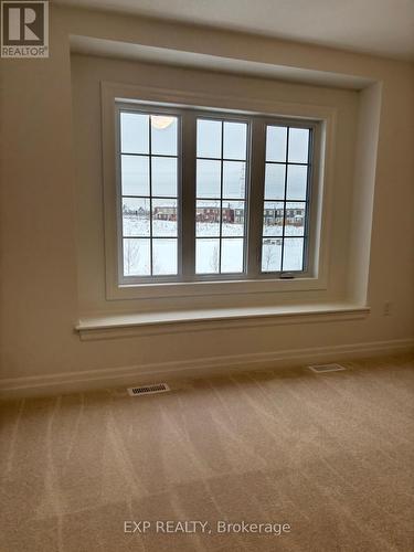 Upper - 275 Rosenberg Way, Kitchener, ON - Indoor Photo Showing Other Room