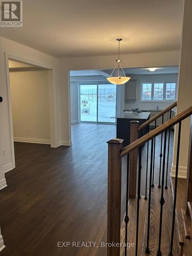 Upper - 275 Rosenberg Way, Kitchener, ON - Indoor Photo Showing Other Room