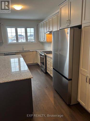 Upper - 275 Rosenberg Way, Kitchener, ON - Indoor Photo Showing Kitchen With Stainless Steel Kitchen