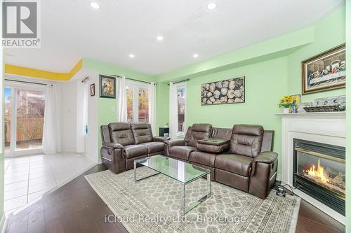 5261 River Forest Court, Mississauga, ON - Indoor Photo Showing Living Room With Fireplace